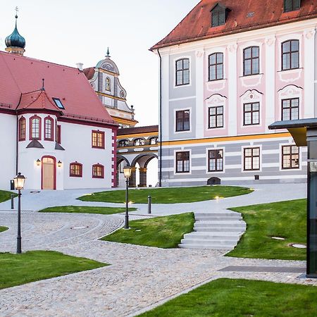 Hotel Schloss Leitheim Exterior foto